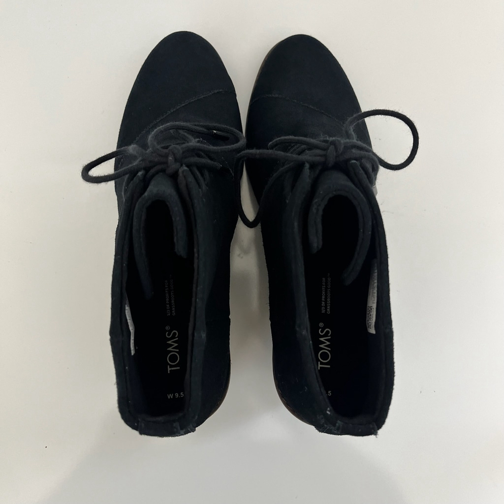 TOMS Hyde Wedge Bootie Black Suede Lace-Up 9.5 - Picture 8 of 14
